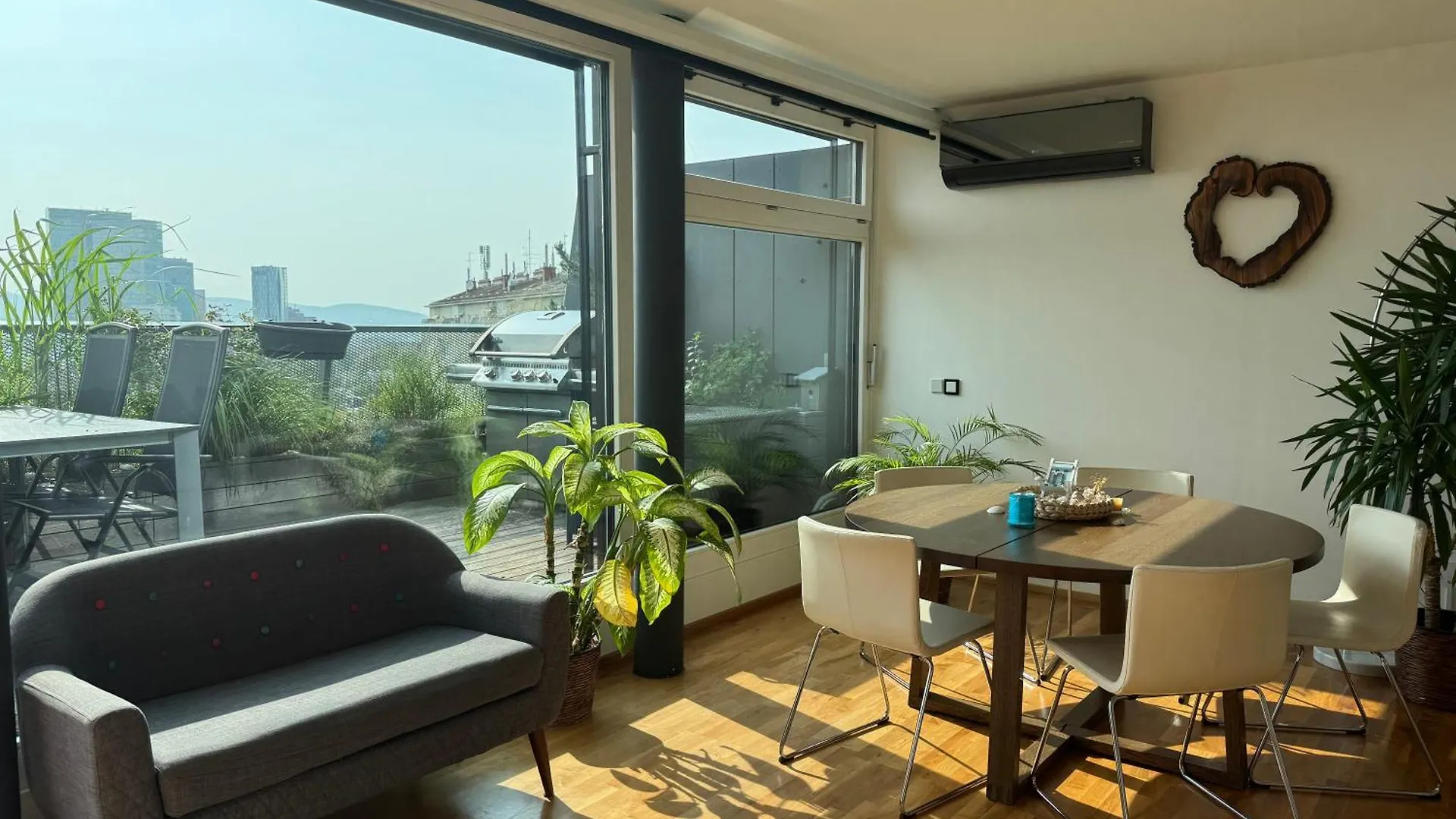 דירה Luxus Penthouse Mit Wellness-Oase Und Panoramaausblick Ueber Wien Sued