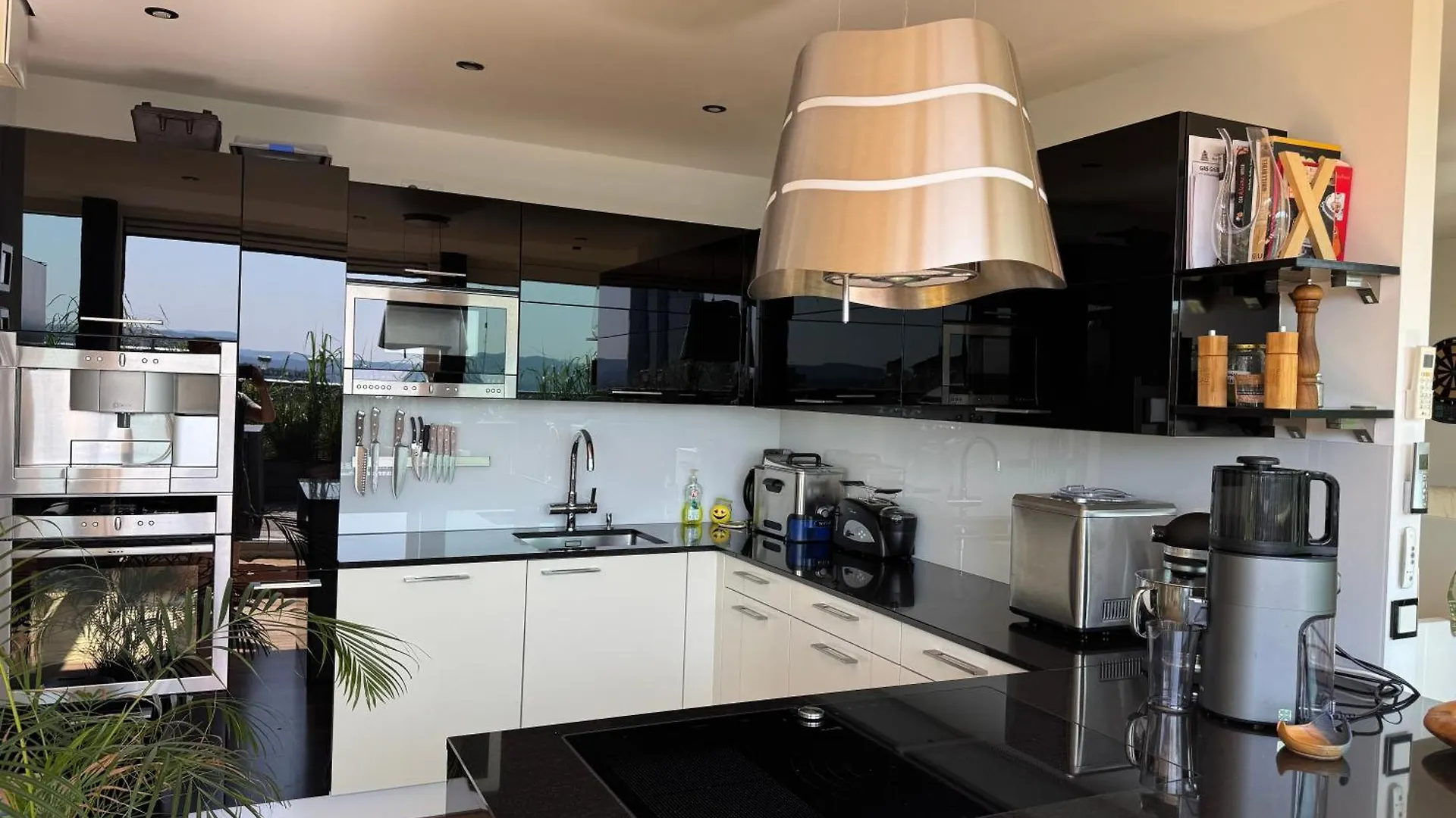 דירה Luxus Penthouse Mit Wellness-Oase Und Panoramaausblick Ueber Wien Sued אוסטריה